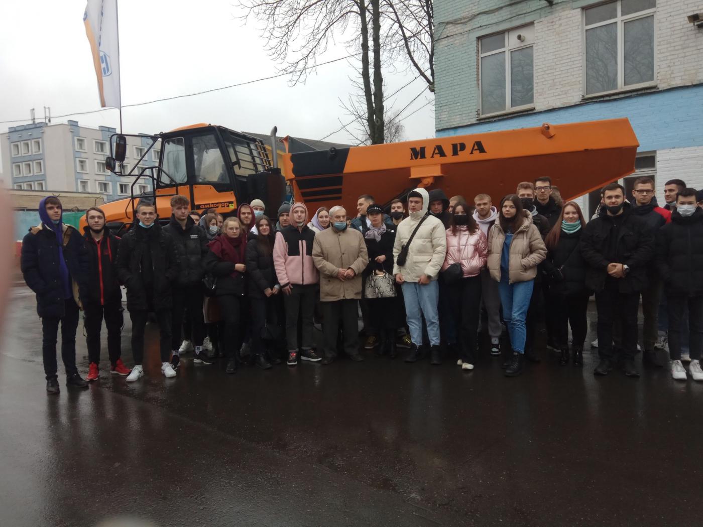 Студенты факультета горного дела и инженерной экологии посетили ОАО «"АМКОДОР" – управляющая компания холдинга»